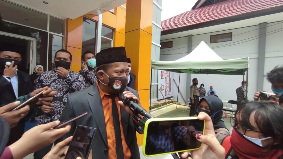 Erwin Ketua KPU Bontang (Foto: Lydia)