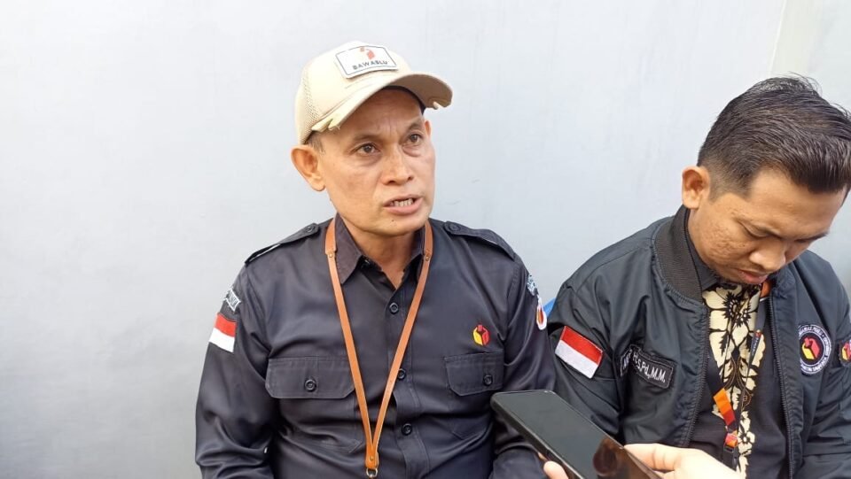 Pemungutan suara ulang (PSU) untuk Pemilu 2024 berlangsung di enam tempat pemungutan suara (TPS) di Kota Samarinda, Kalimantan Timur (Kaltim), Sabtu (24/2/2024). Lokasinya di TPS 01 dan 03 Kelurahan Tenun, Kecamatan Samarinda Seberang.