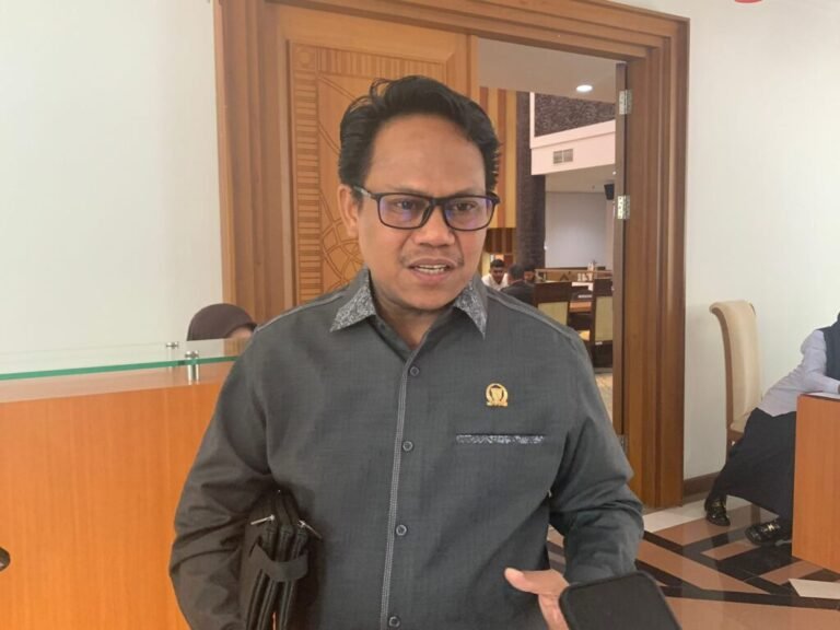 Teks: Wakil Ketua Komisi III DPRD Kota Samarinda, Samri Shaputra.