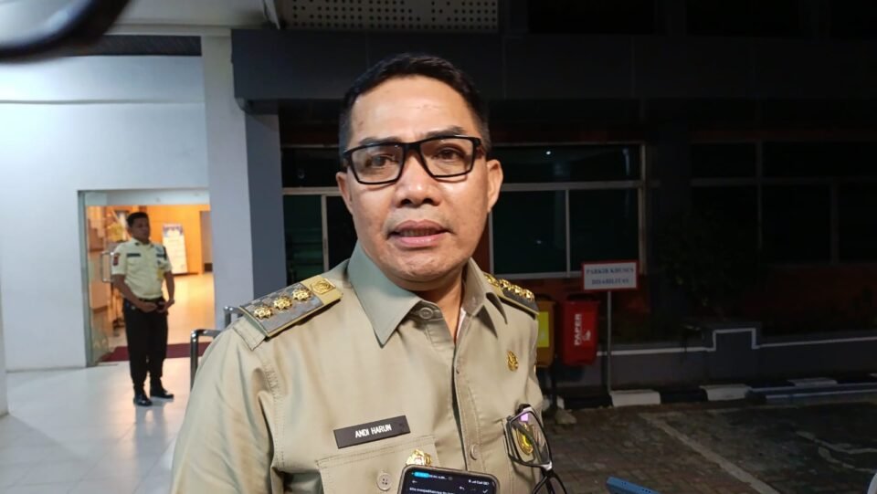 Teks: Wali Kota Samarinda, Andi Harun.