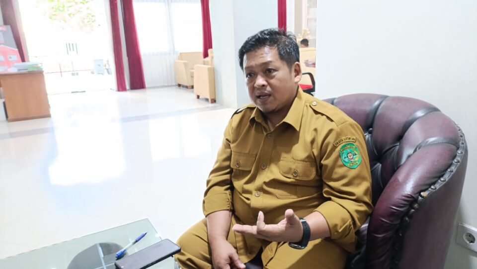 Teks: Kepala Dispora Kukar, Ali Ali Husni.