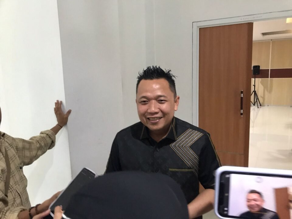 Teks: Sekretaris Komisi IV DPRD Kota Samarinda, Deni Hakim Anwar.