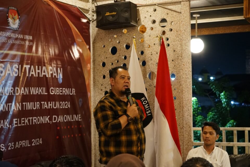 Teks: Ketua KPU Kalimantan Timur, Fahmi Idris.
