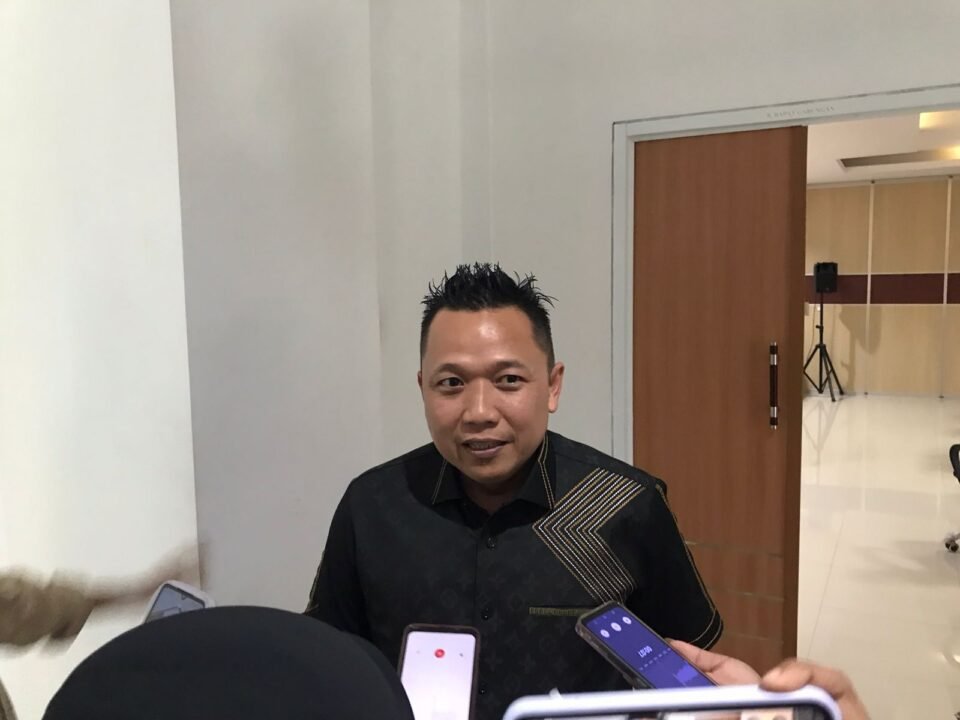 Teks: Sekretaris Komisi IV DPRD Kota Samarinda, Deni Hakim Anwar.