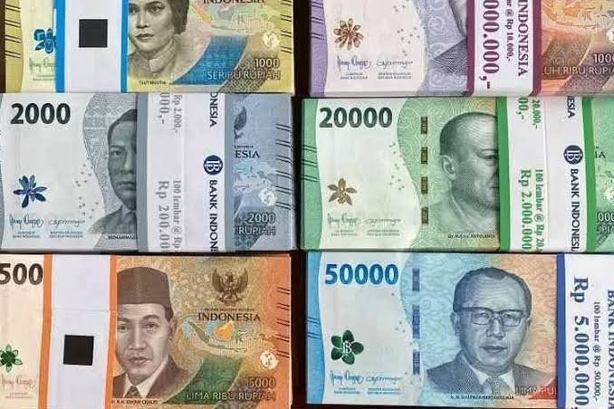 Teks: Ilustrasi Uang Lebaran (.inet)