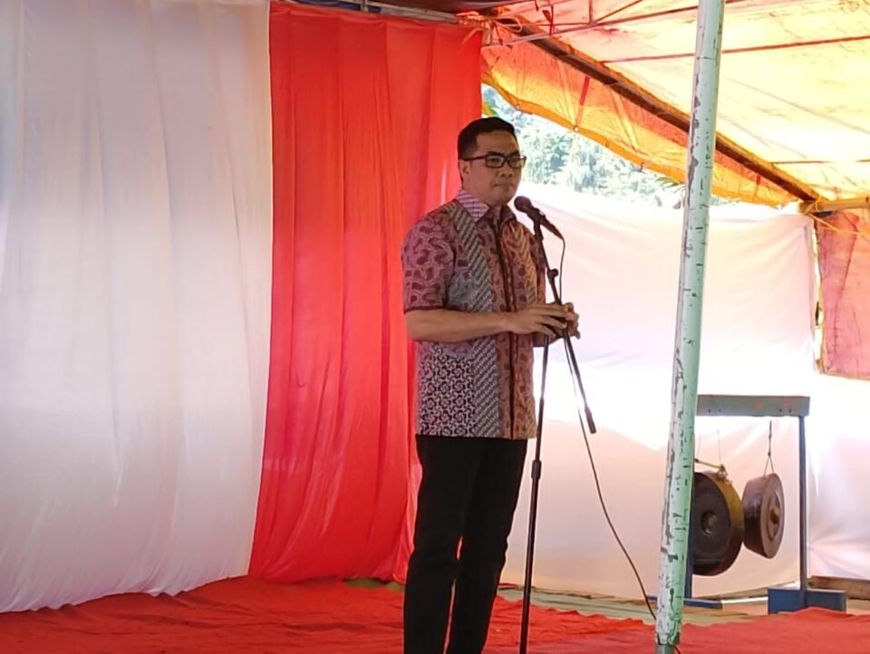 Teks: Wali Kota Samarinda, Andi Harun.