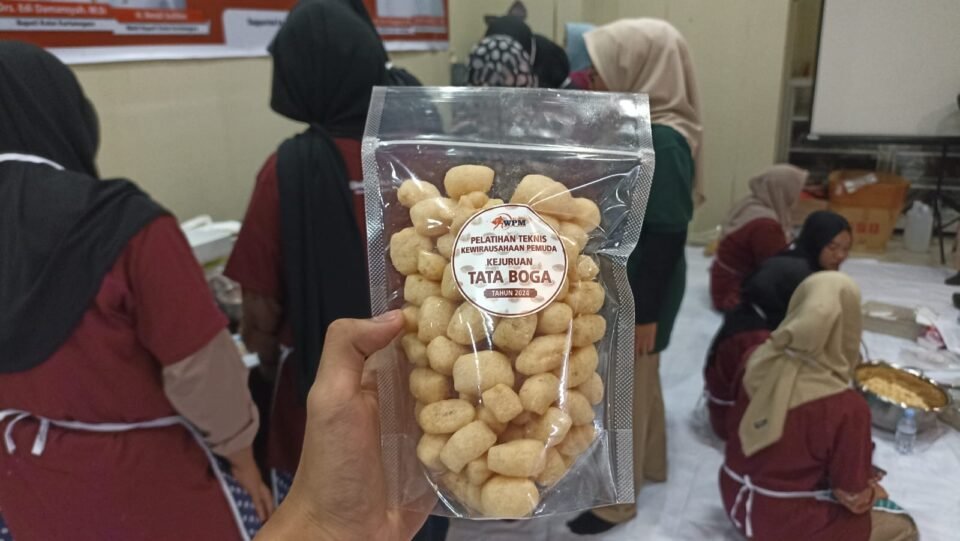 Teks: Salah Satu Hasil Produksi Peserta Pelatihan Kewirausahaan Pemuda Kejuruan Tata Boga.