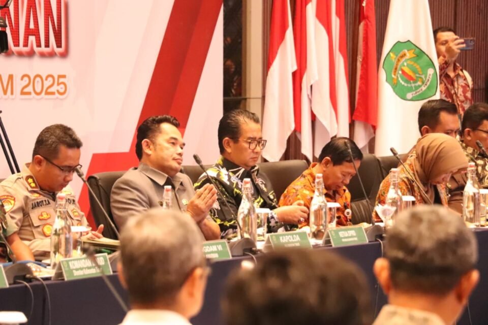 Teks: Ketua DPRD Provinsi Kalimantan Timur (Kaltim), Hasanuddin Mas'ud.