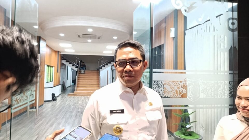 Teks: Wali Kota Samarinda, Andi Harun.