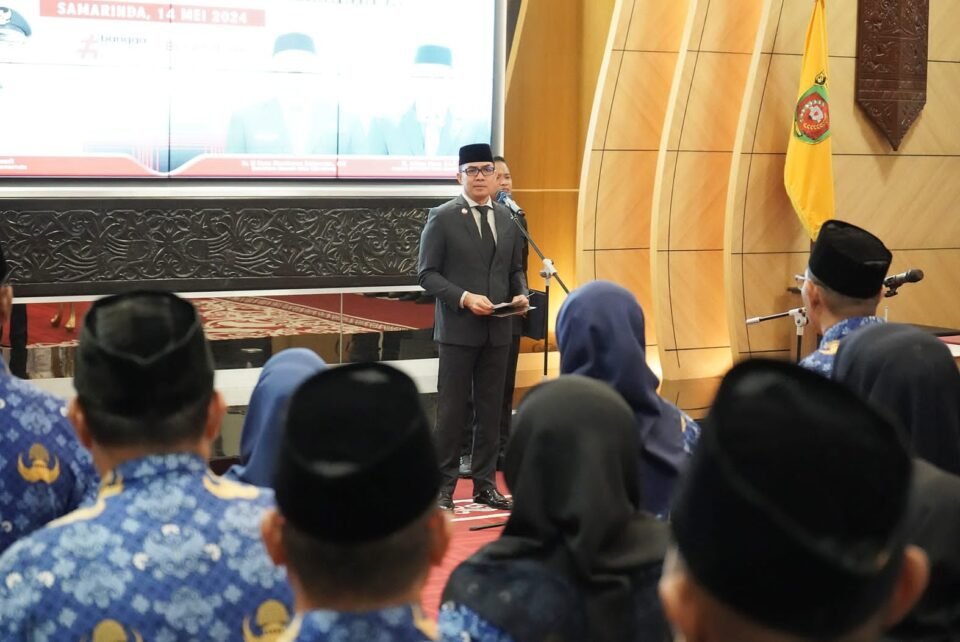 Teks: Wali Kota Samarinda, Andi Harun.