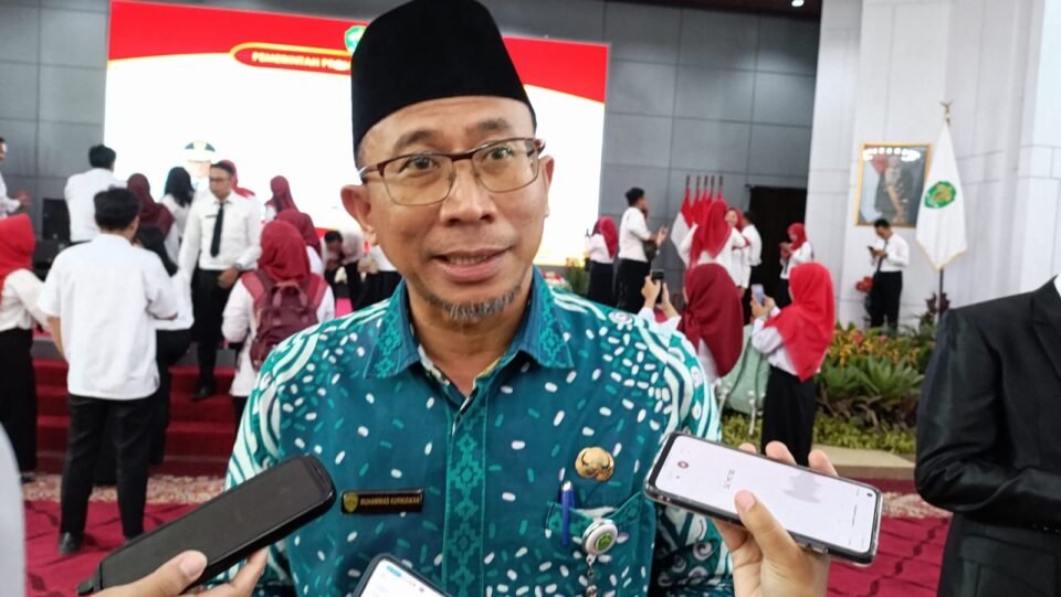 Teks: Kepala Dinas Pendidikan dan Kebudayaan (Kadisdikbud) Provinsi Kalimatan Timur (Kaltim), Muhammad Kurniawan.