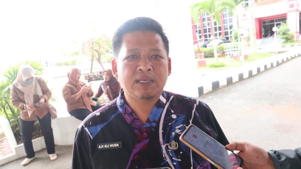 Teks: Kadispora Kukar, Aji Ali Husni.